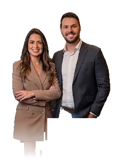 Carol e Ralph Rigotti em trajes executivos
